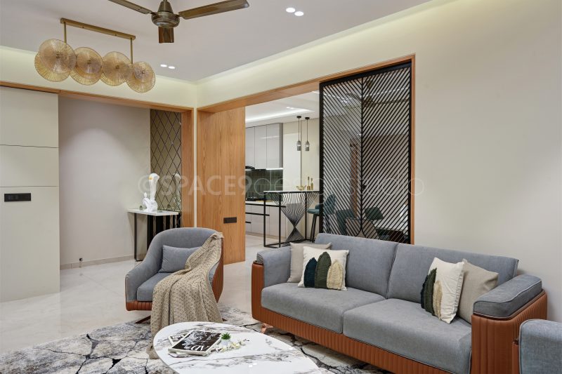 THE REFINED RETREAT — photograph 3
